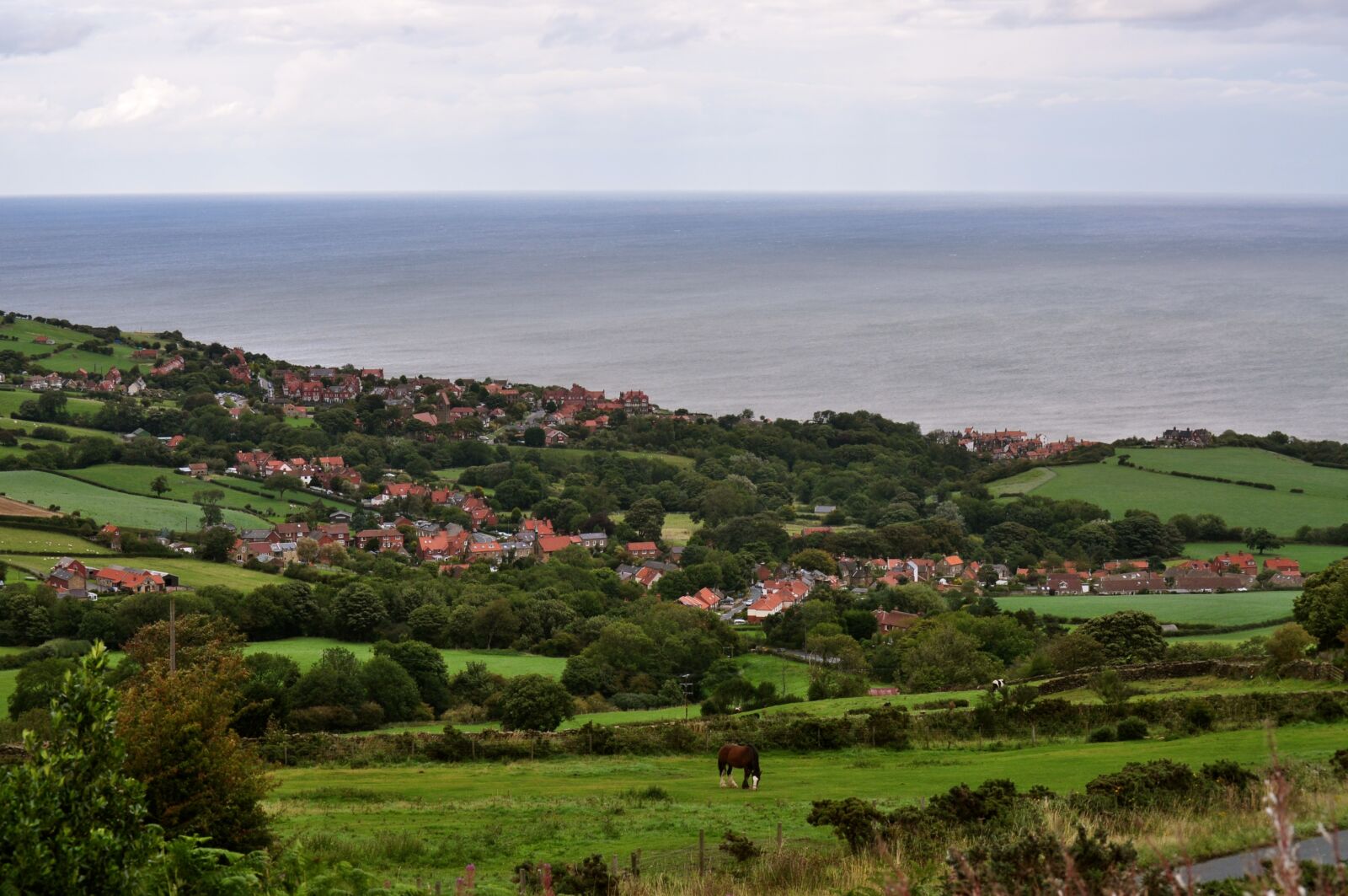Nikon D5000 sample photo. Robin hood's bay, england photography