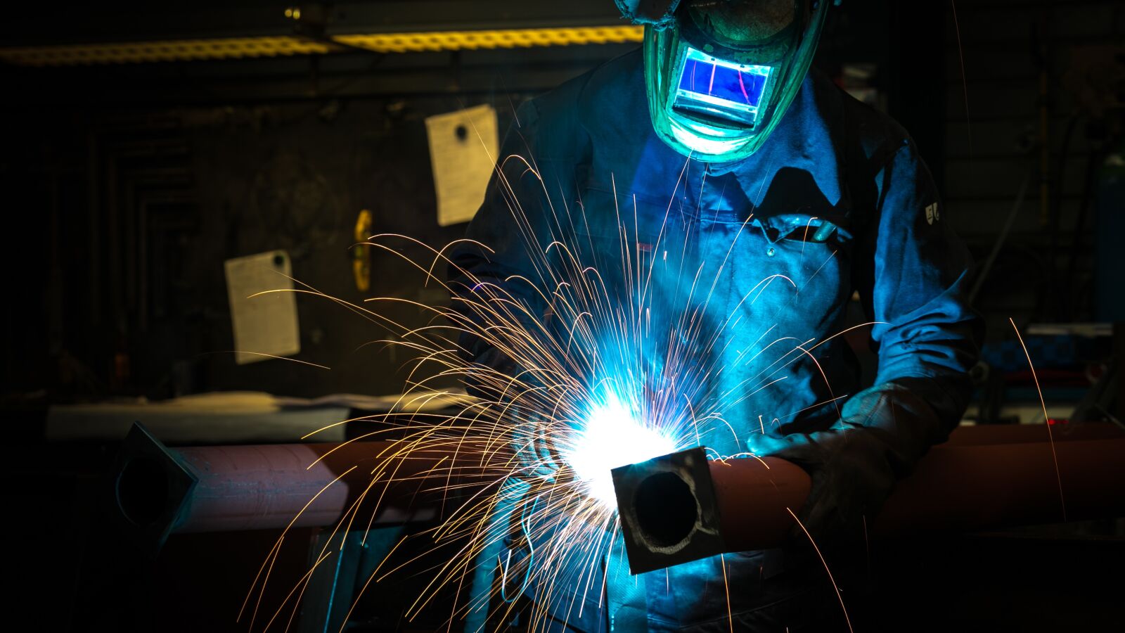 Canon EOS 5D Mark III + Canon EF 135mm F2L USM sample photo. Welder, flame, technology photography