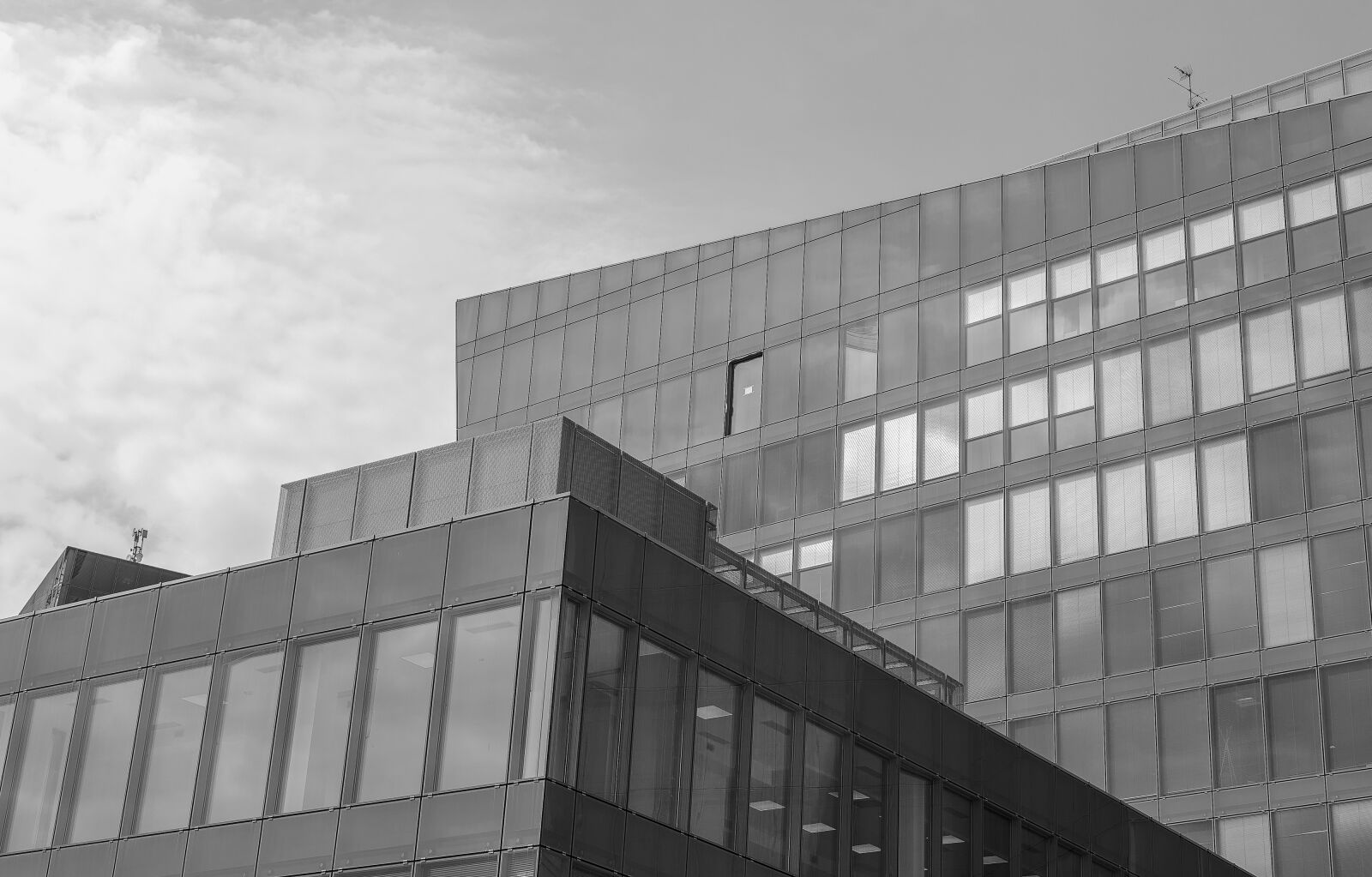 Canon EOS 6D + Canon EF 50mm F1.4 USM sample photo. Architecture, black, and, white photography