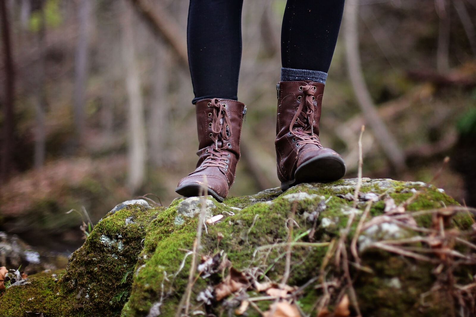 Canon EOS 5D Mark II sample photo. Boots, environment, footwear, moss photography