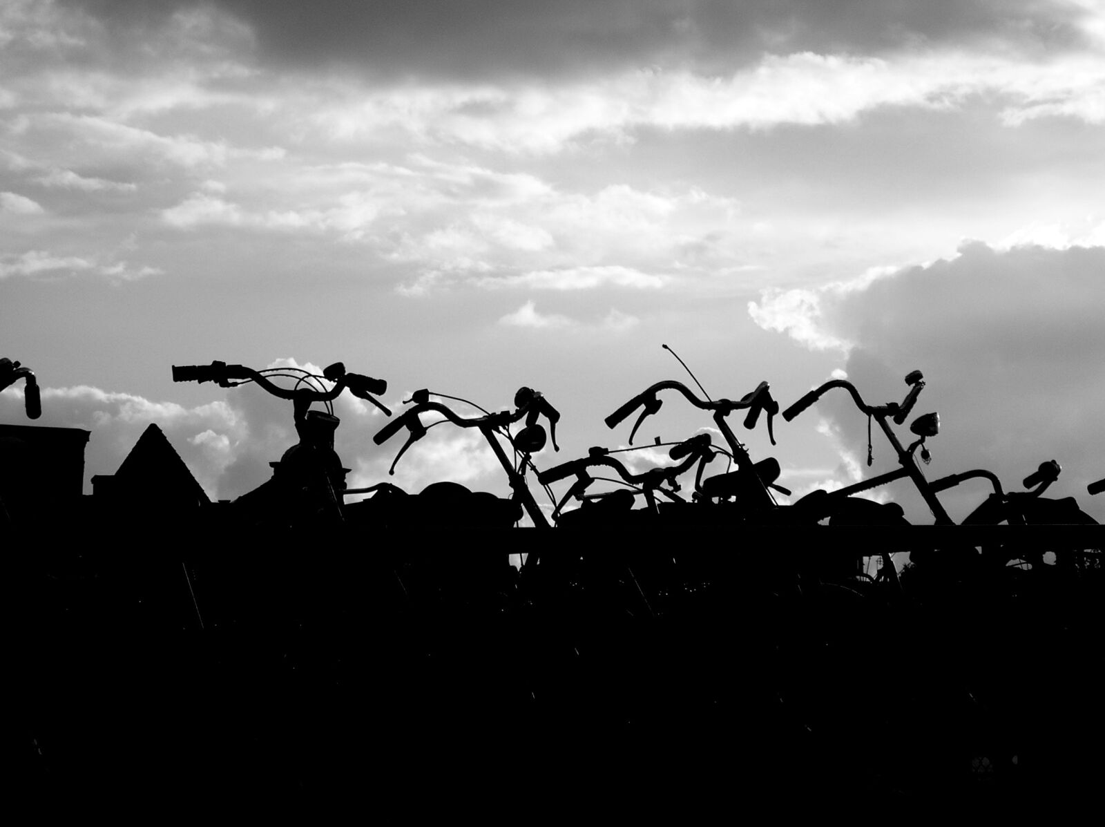 Nikon E4100 sample photo. Bicycles, backlight, sky photography