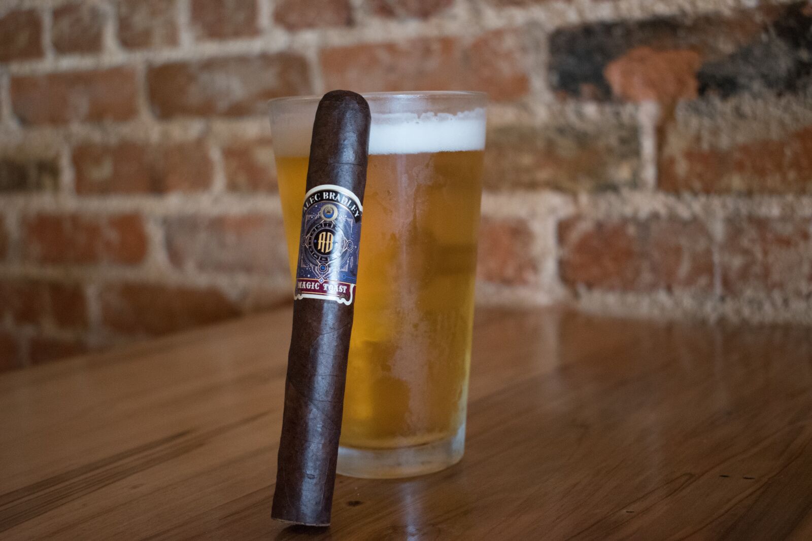Nikon D5600 sample photo. Cigar, beer, maduro photography