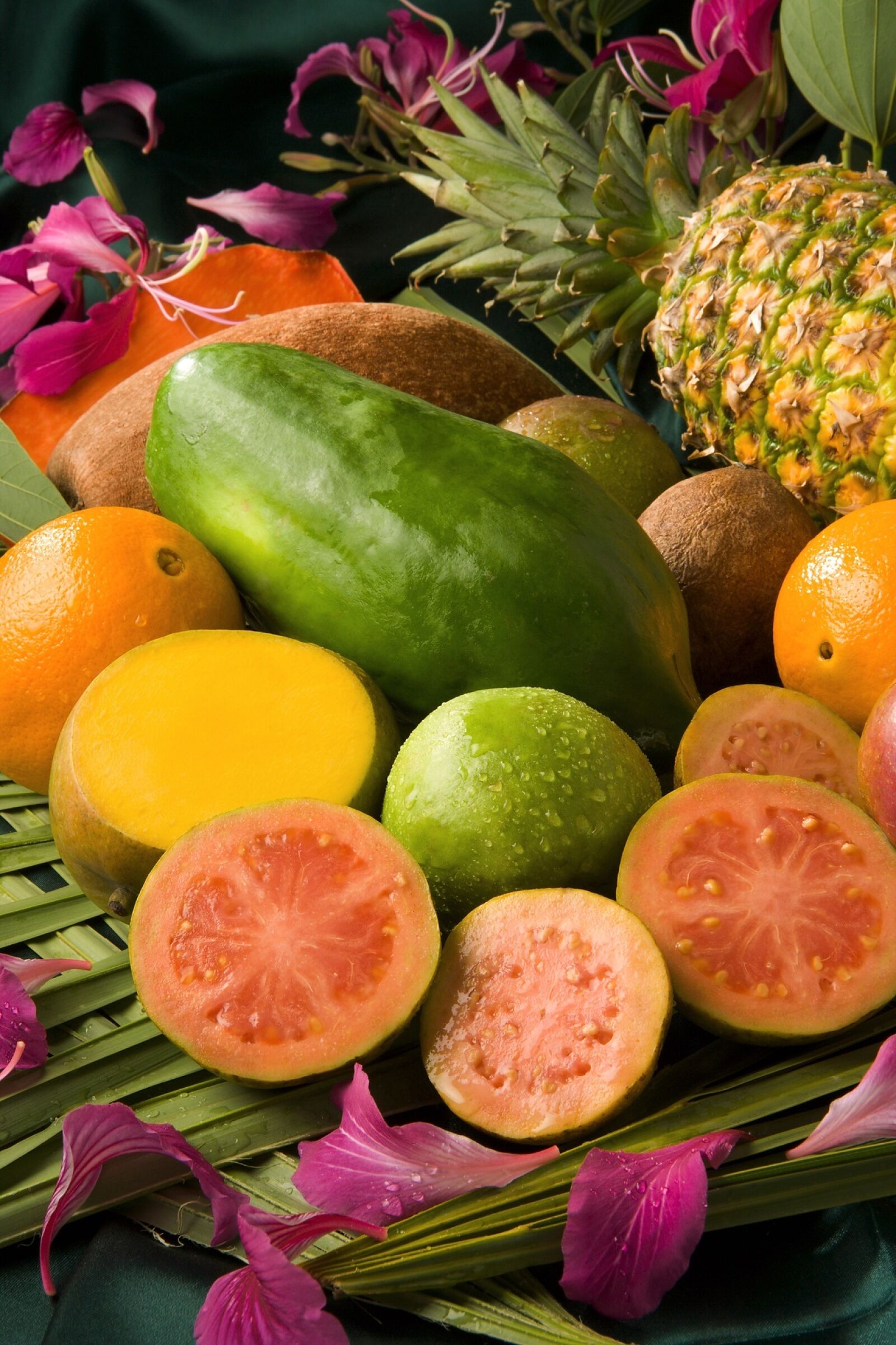 Canon EOS-1Ds Mark II sample photo. Tropical fruit, ripe, food photography
