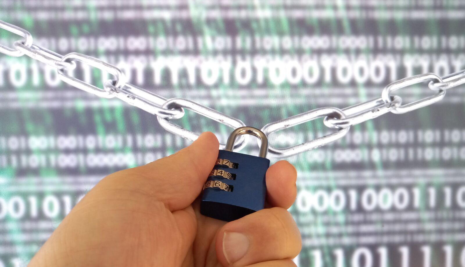 SHIFT 6M sample photo. Castle, padlock, number lock photography