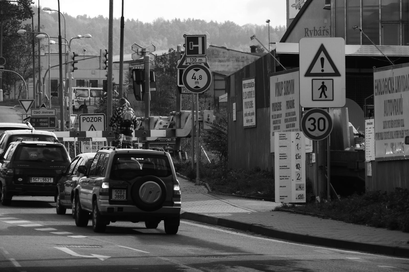 Nikon Coolpix P610 sample photo. Street, road, traffic photography