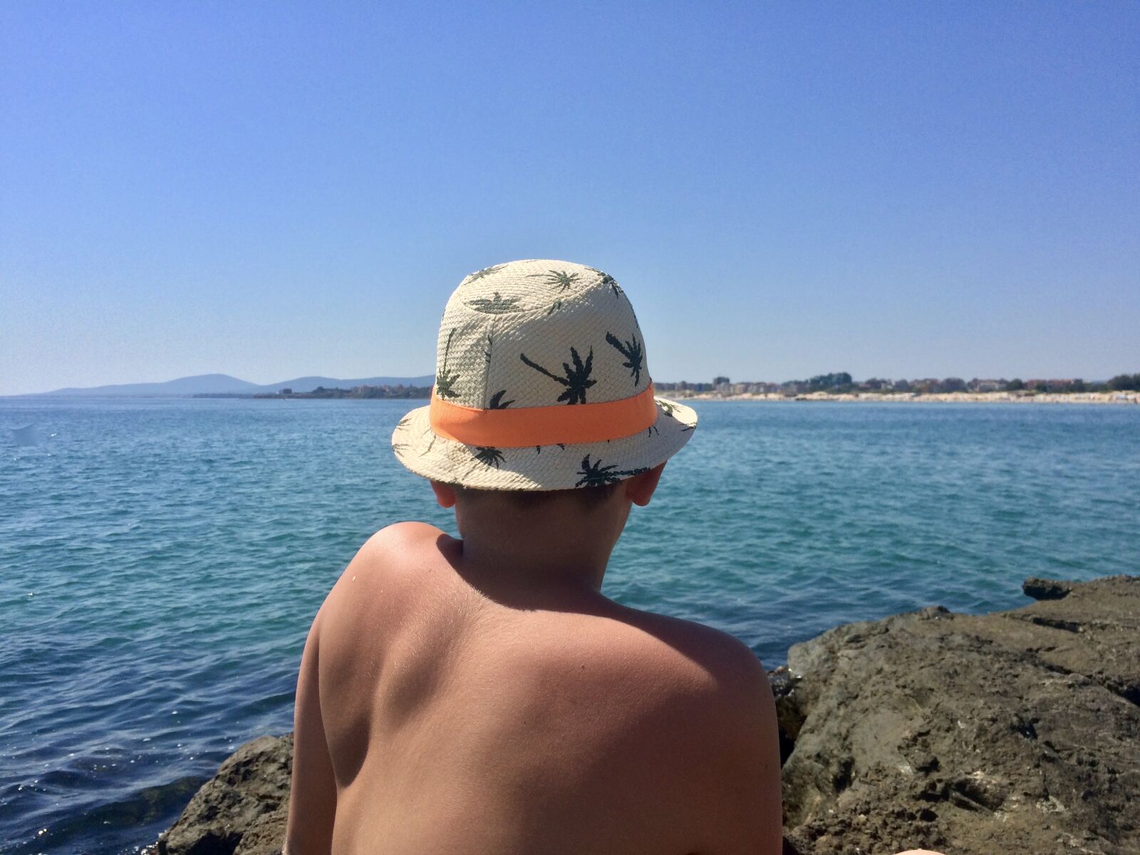 iPhone 5s back camera 4.15mm f/2.2 sample photo. Beach, beach, hat, beachlife photography