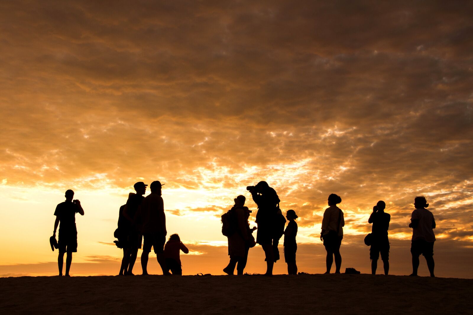 Canon EOS 650D (EOS Rebel T4i / EOS Kiss X6i) sample photo. Sunset, dawn, silhouette photography