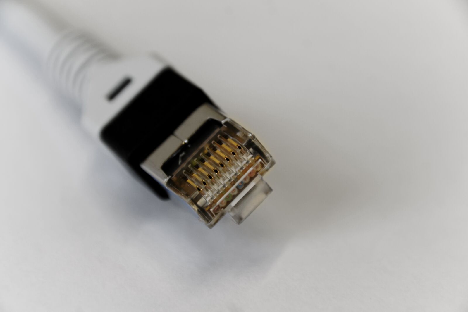 Canon EOS 30D sample photo. Network, network cables, line photography