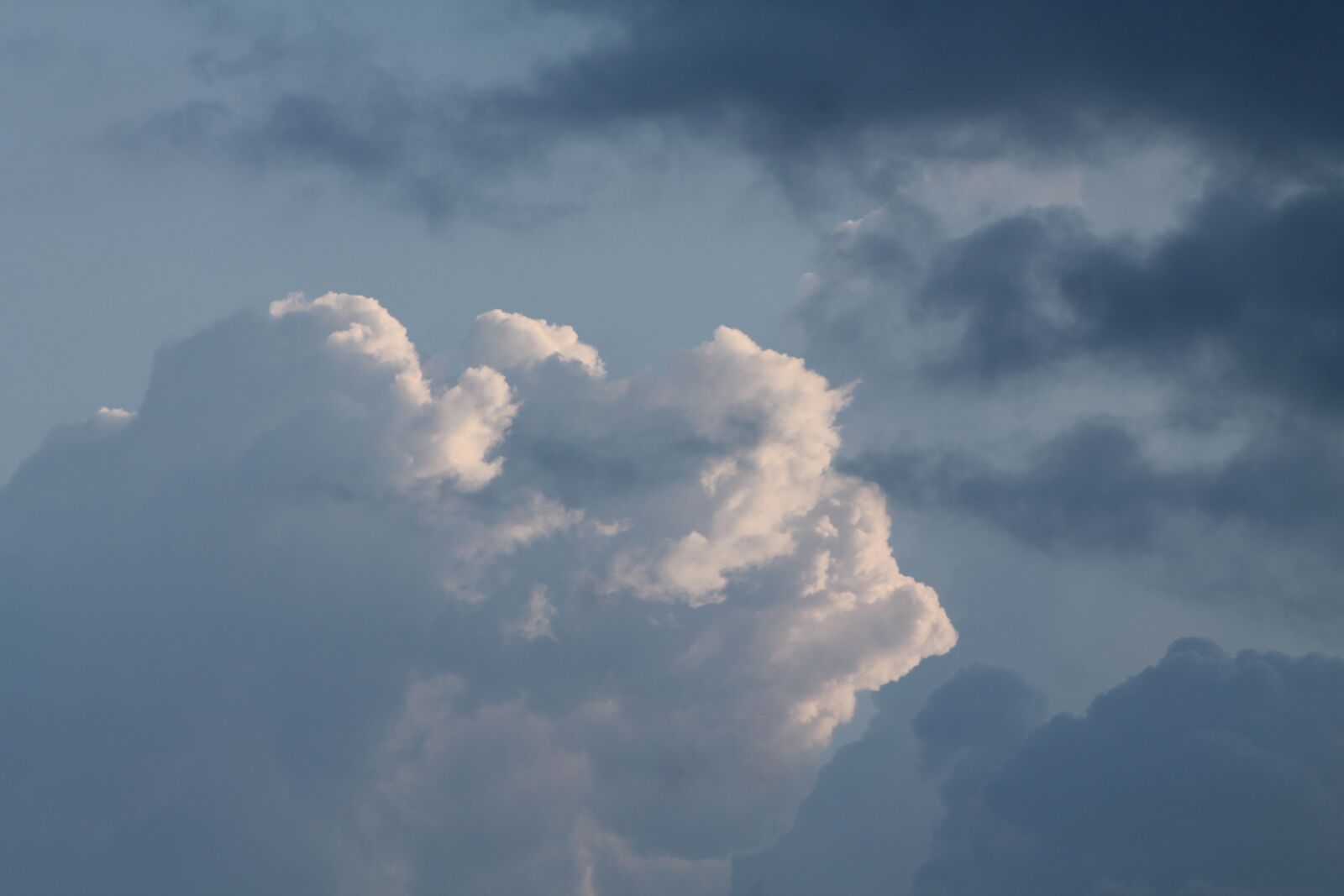 Canon EF75-300mm f/4-5.6 sample photo. Cloud, air, sky photography
