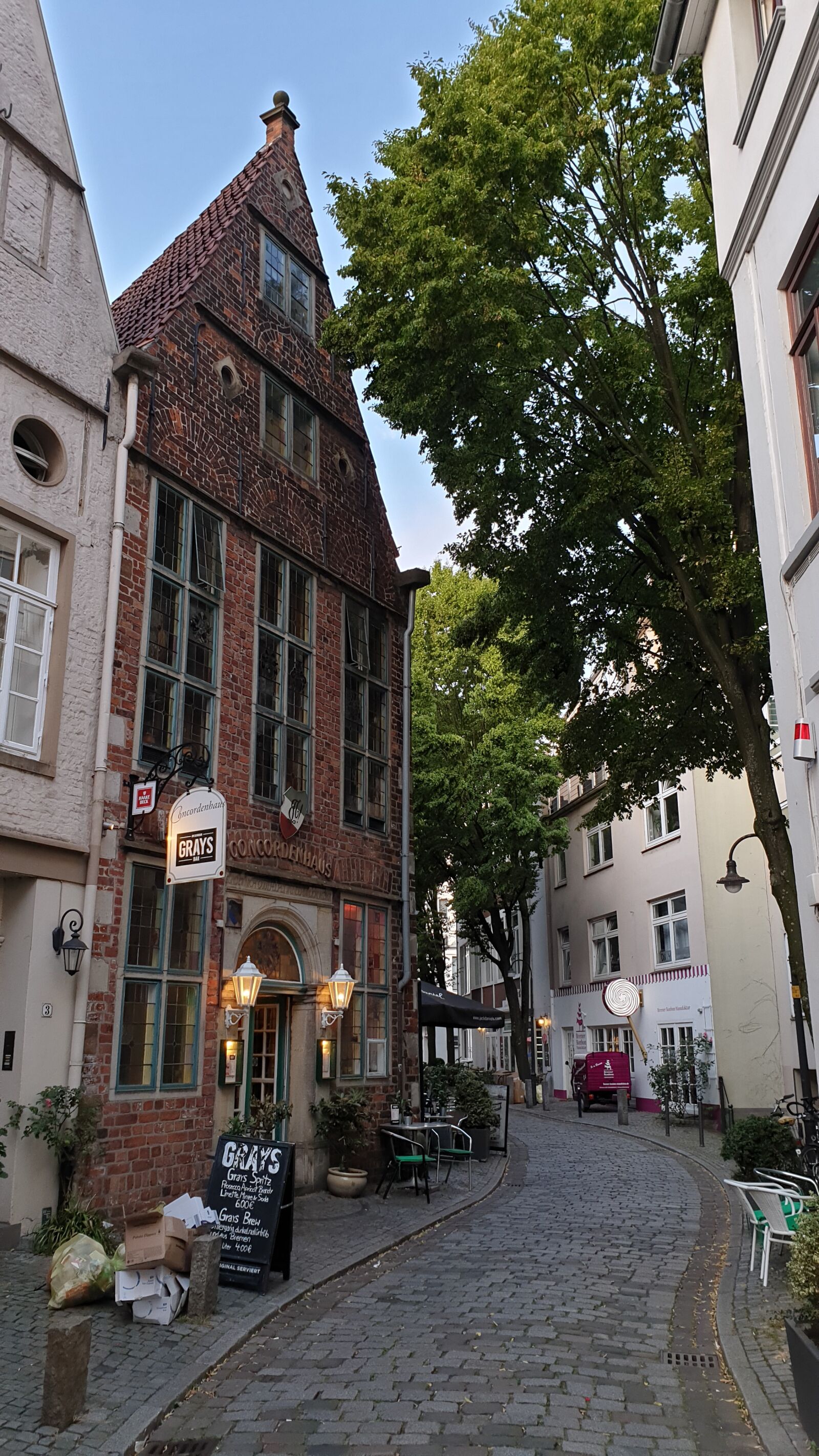 Samsung Galaxy S9+ sample photo. Bremen, city trip, historic photography