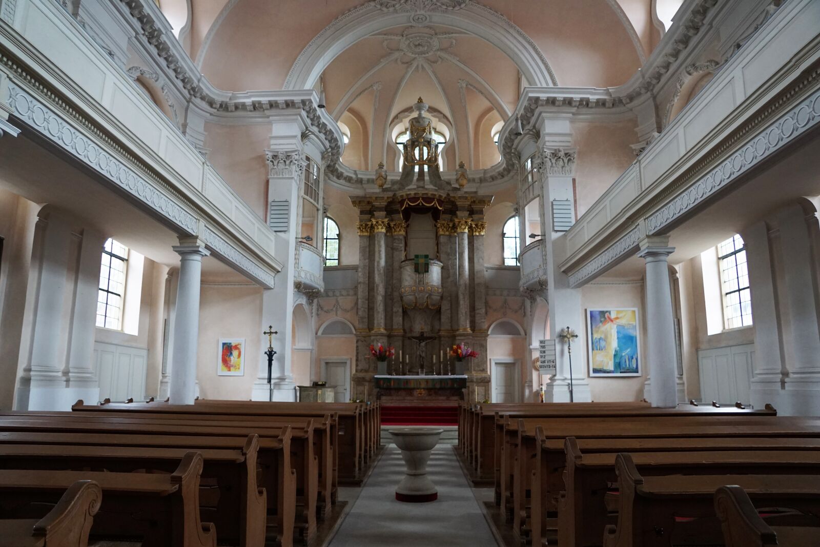 Sony ILCA-77M2 + Sony DT 16-50mm F2.8 SSM sample photo. Castell, church, catholic photography