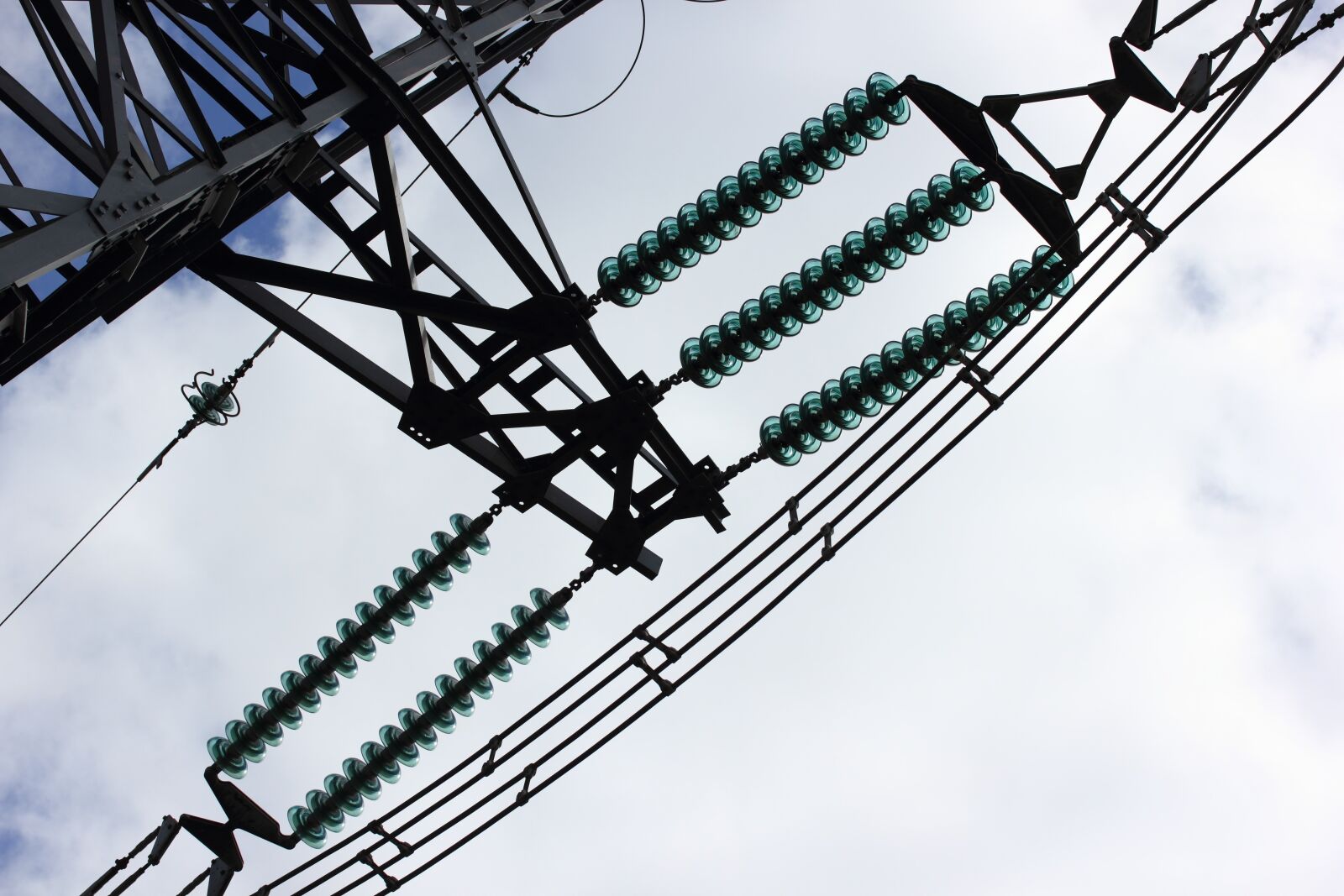 Canon EOS 550D (EOS Rebel T2i / EOS Kiss X4) sample photo. Power, distribution, electricity photography