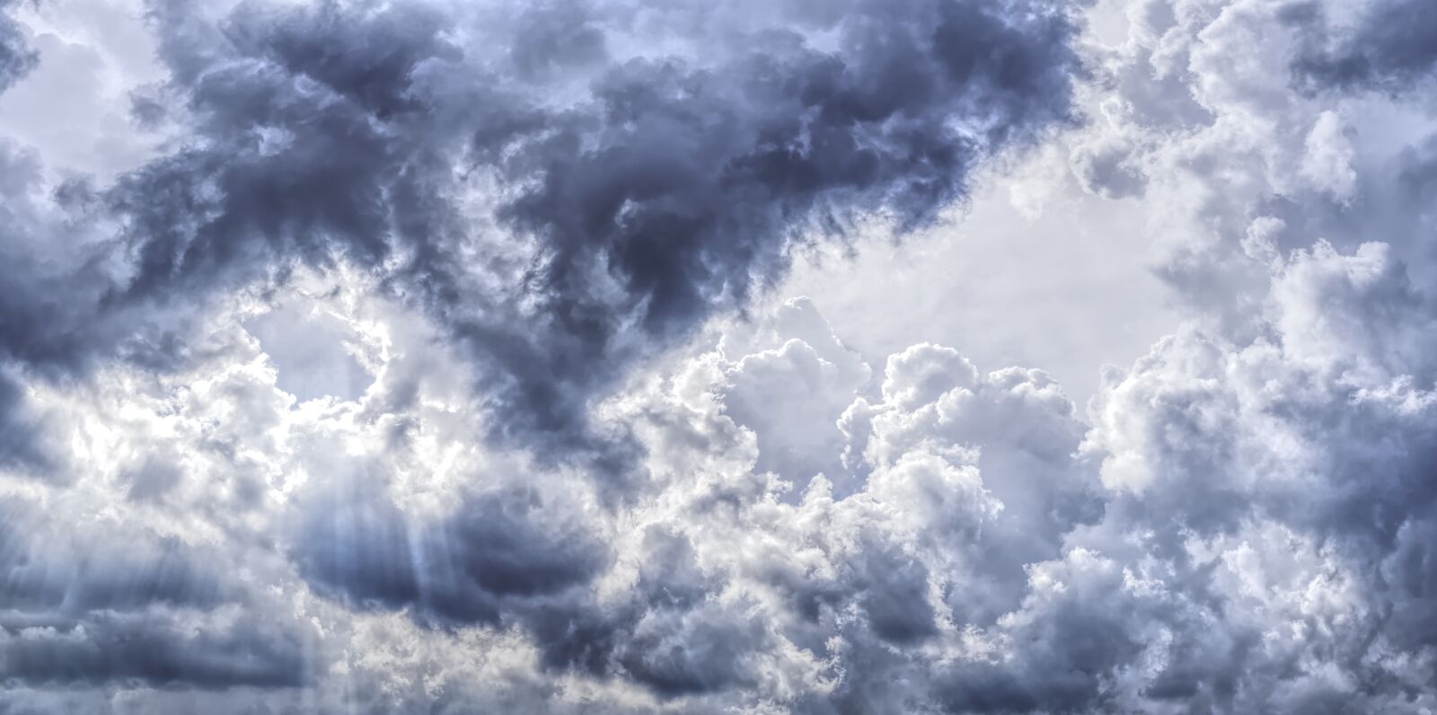 Sony a6300 + Sigma 30mm F2.8 EX DN sample photo. Storm clouds, clouds, cumulus photography