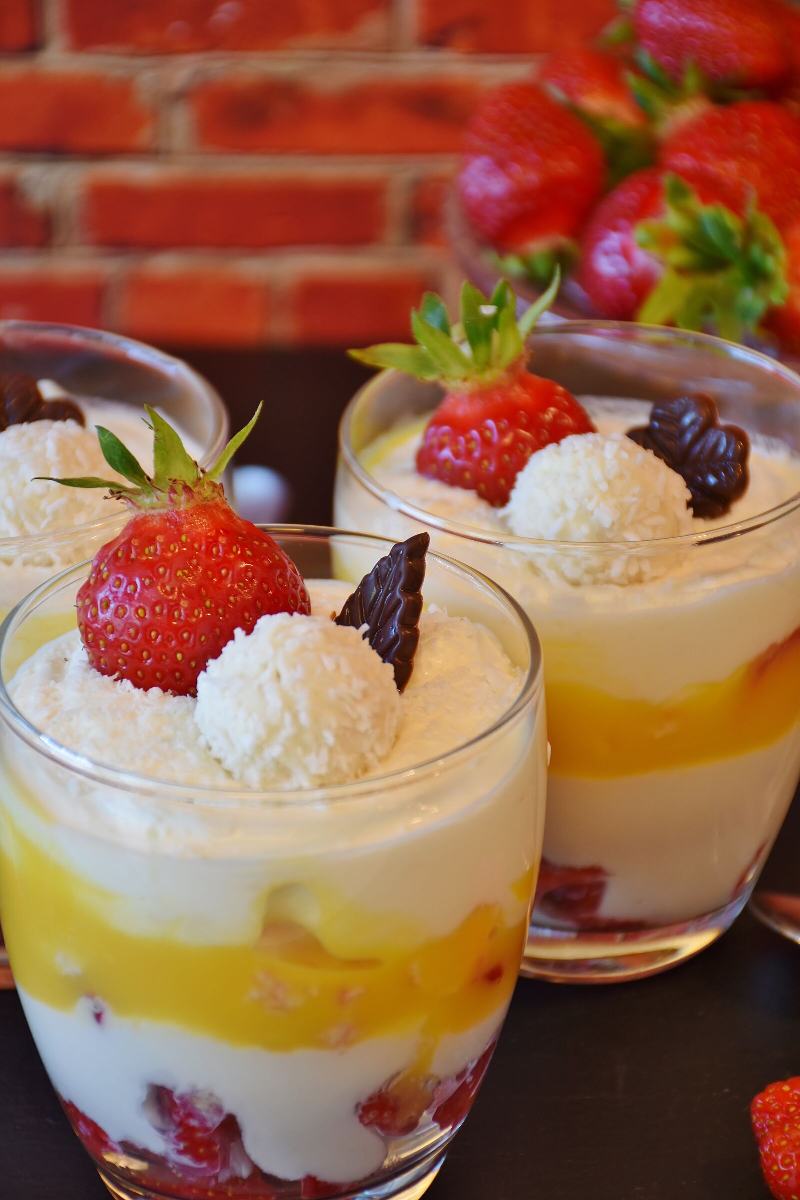 Nikon D7200 sample photo. Quark, quark cream, strawberries photography