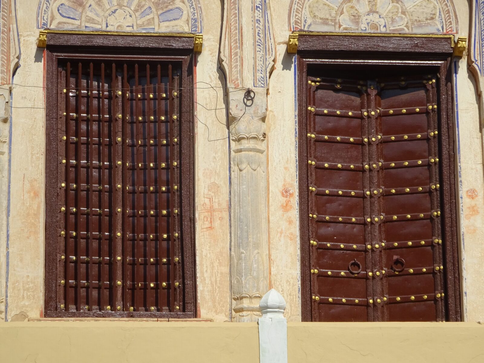 Sony Cyber-shot DSC-WX350 sample photo. Door, doors, palace photography