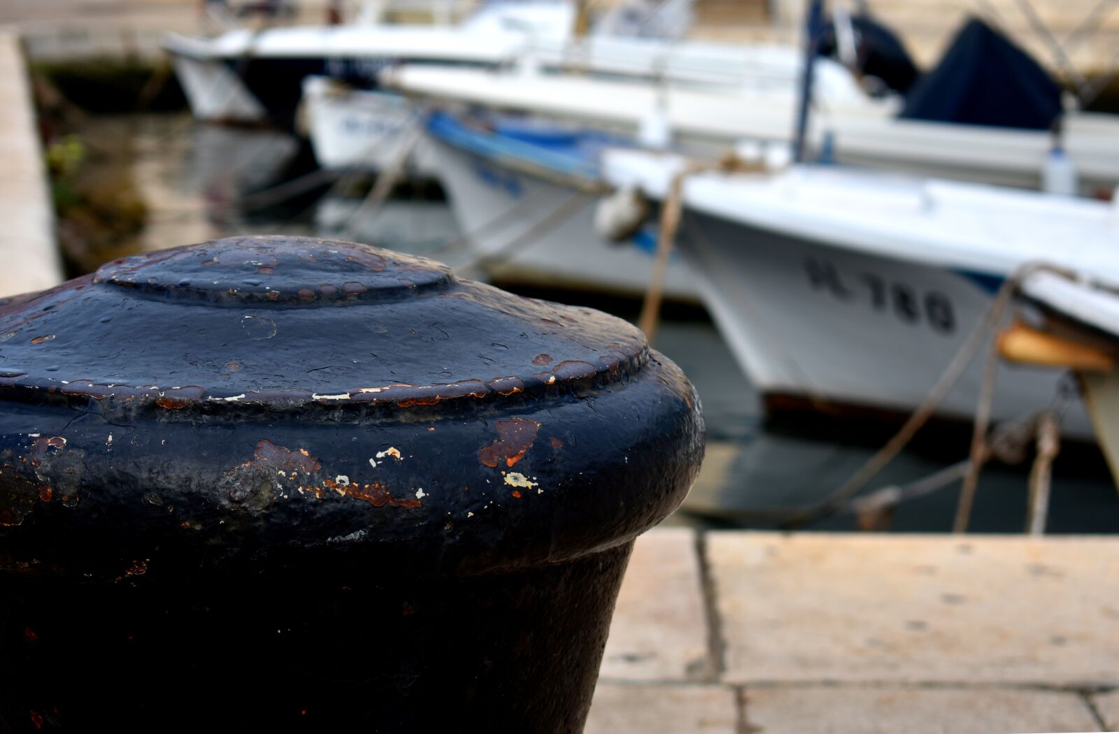 Nikon D3400 sample photo. Bollard, column, rust photography