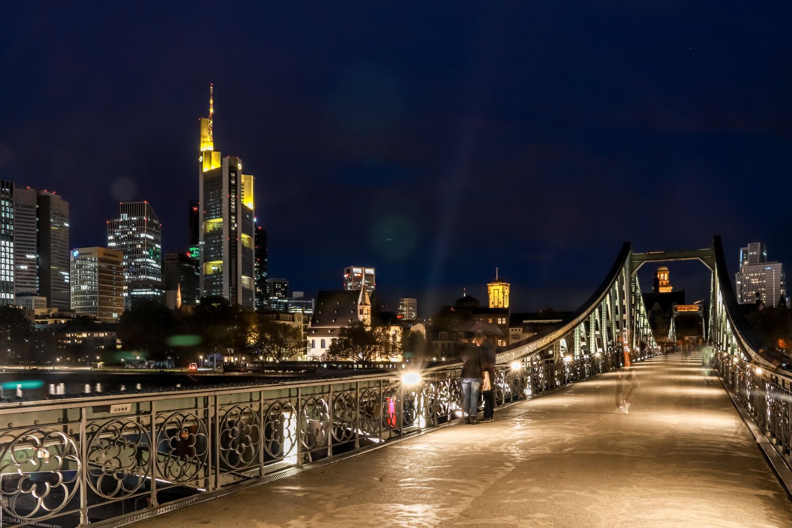 Canon EOS 77D (EOS 9000D / EOS 770D) sample photo. Bridge, building, frankfurt photography
