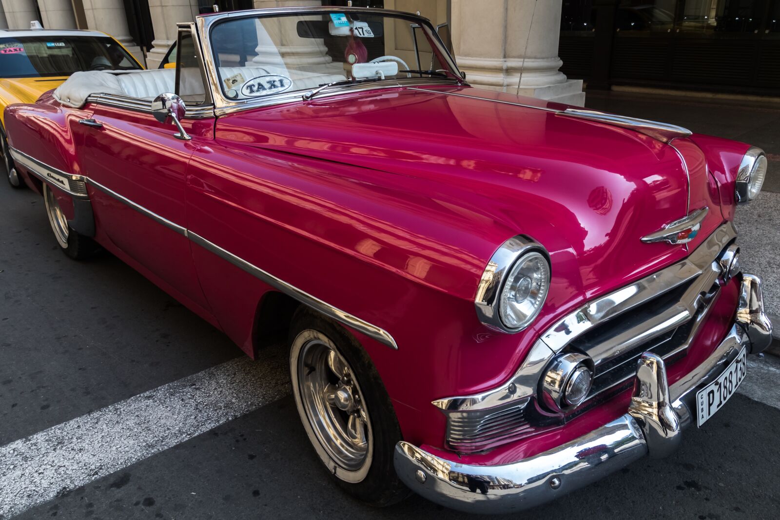 Canon EOS 7D Mark II + Canon EF-S 10-22mm F3.5-4.5 USM sample photo. Cuba, havana, capitolio photography