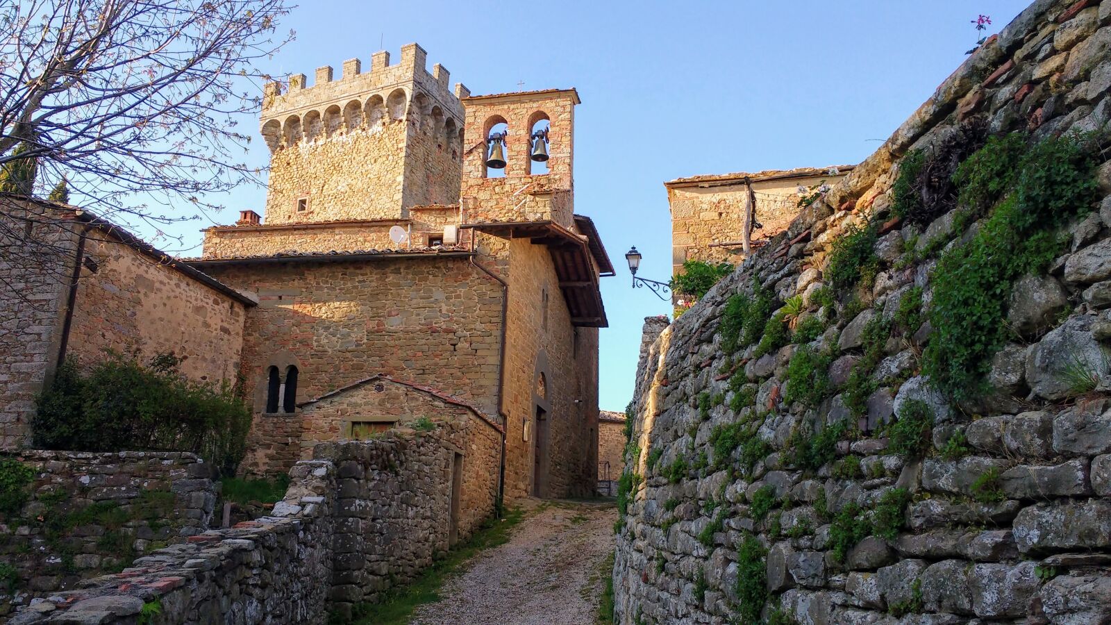 Motorola MotoG3 sample photo. Middle ages, borgo, torre photography