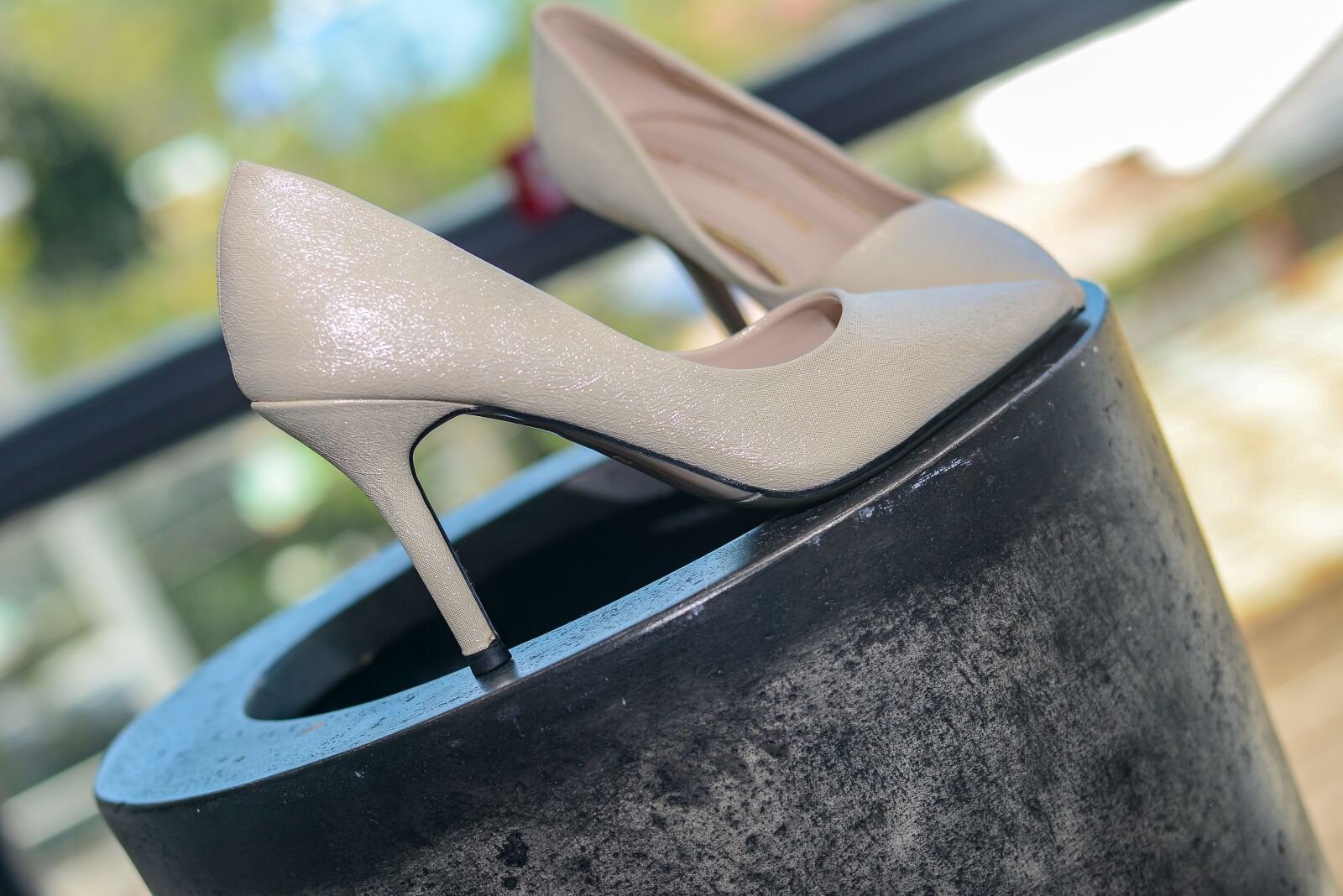 Nikon D7100 sample photo. Wedding, shoes, bride shoes photography