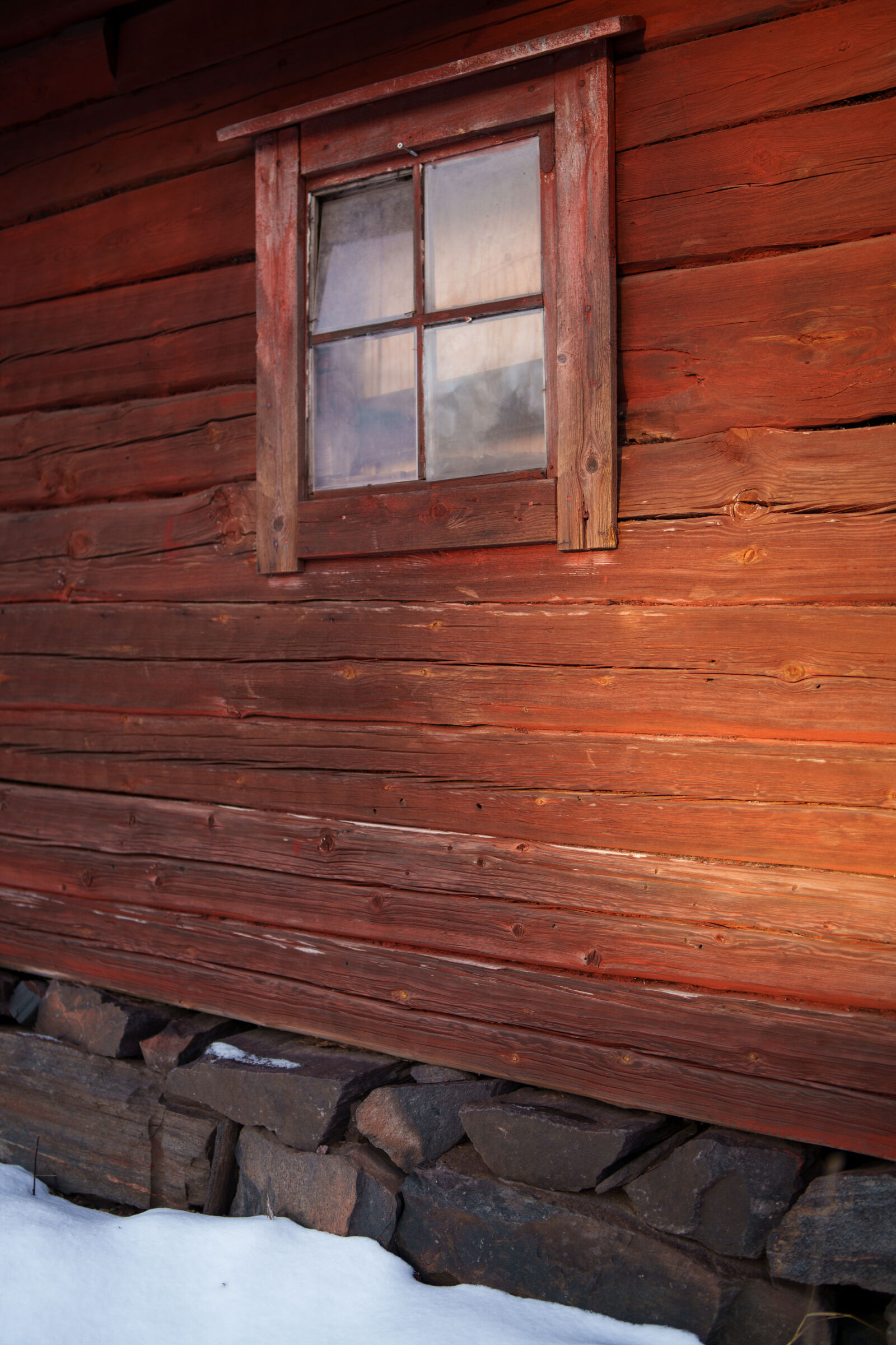 Samyang AF 35mm F1.4 P sample photo. Light for the old photography