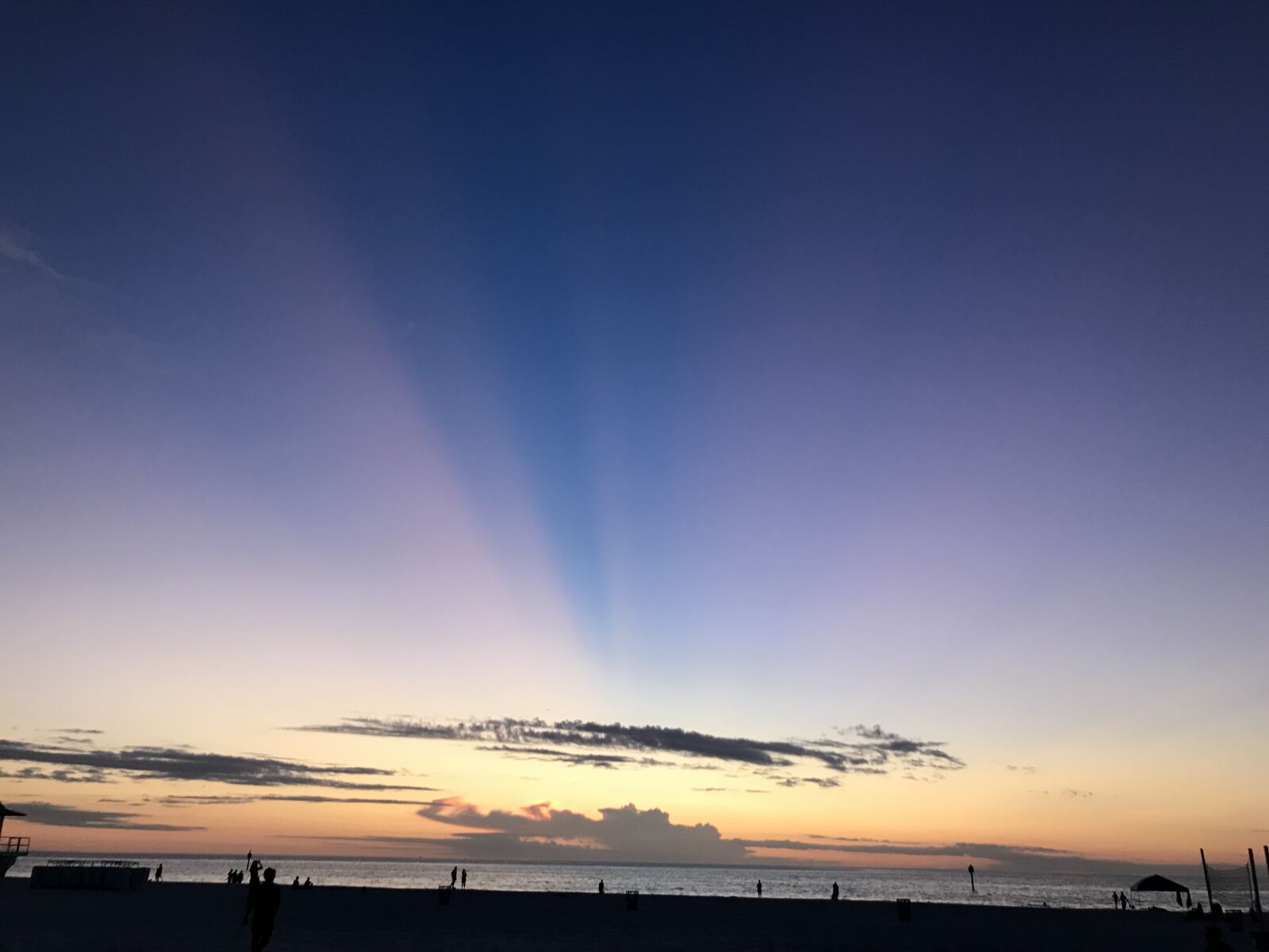 Apple iPhone 7 Plus sample photo. Cloudart, nightsky, lightrays photography