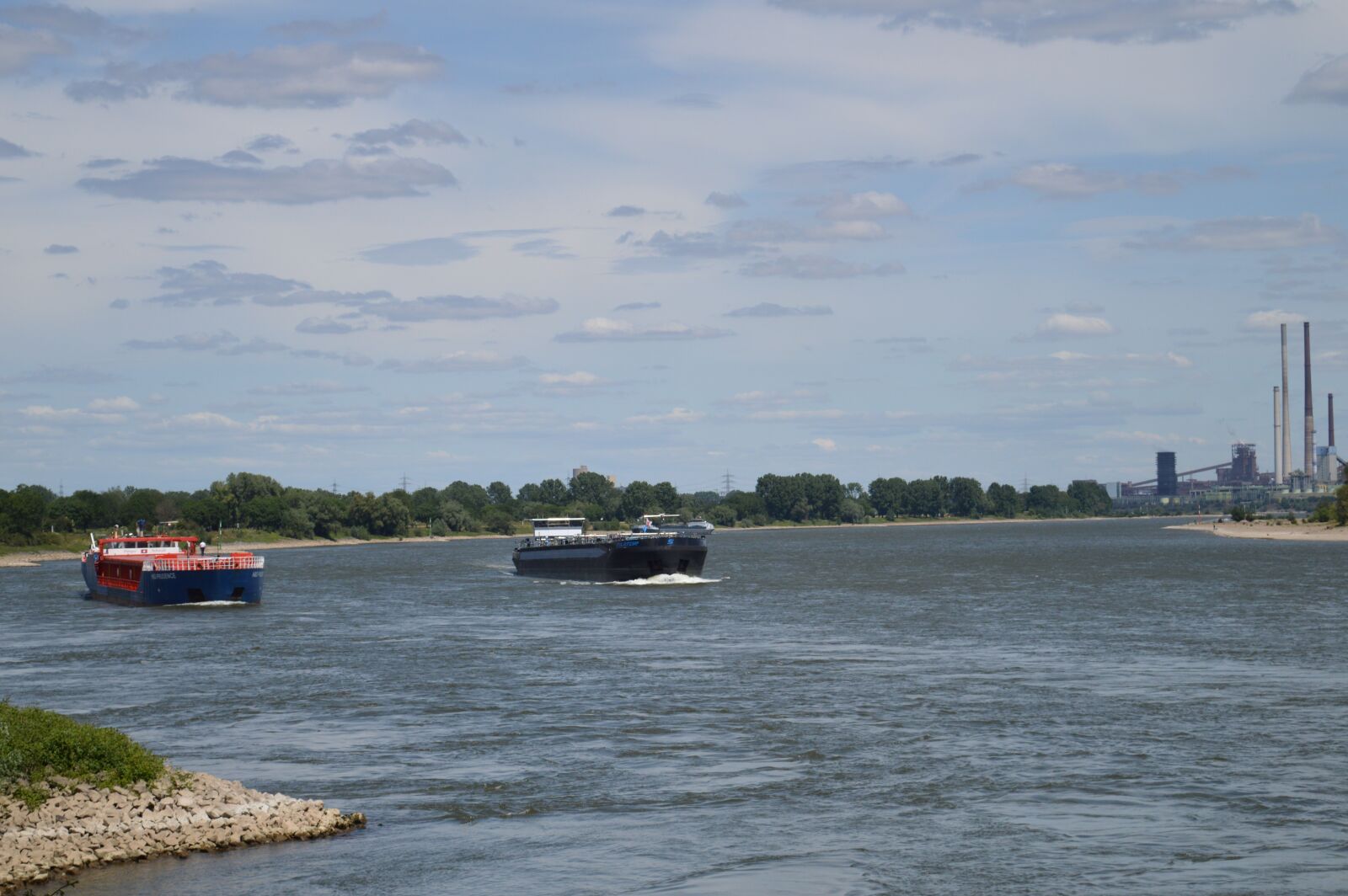 Nikon D3200 sample photo. Ship, river, rhine photography