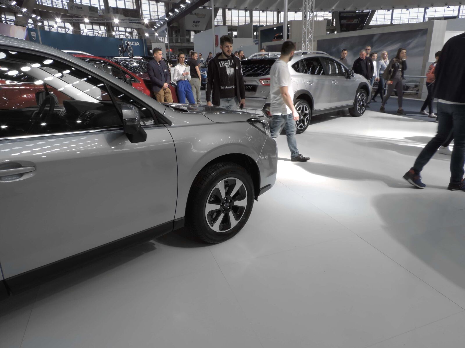 Nikon Coolpix P520 sample photo. Cars, exhibition, people, show photography