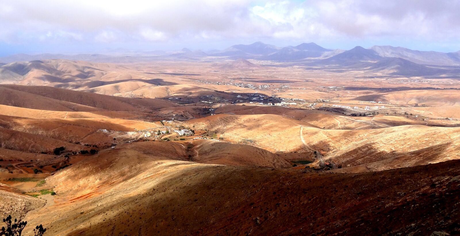 Sony Cyber-shot DSC-HX9V sample photo. Landscape, desert, red photography