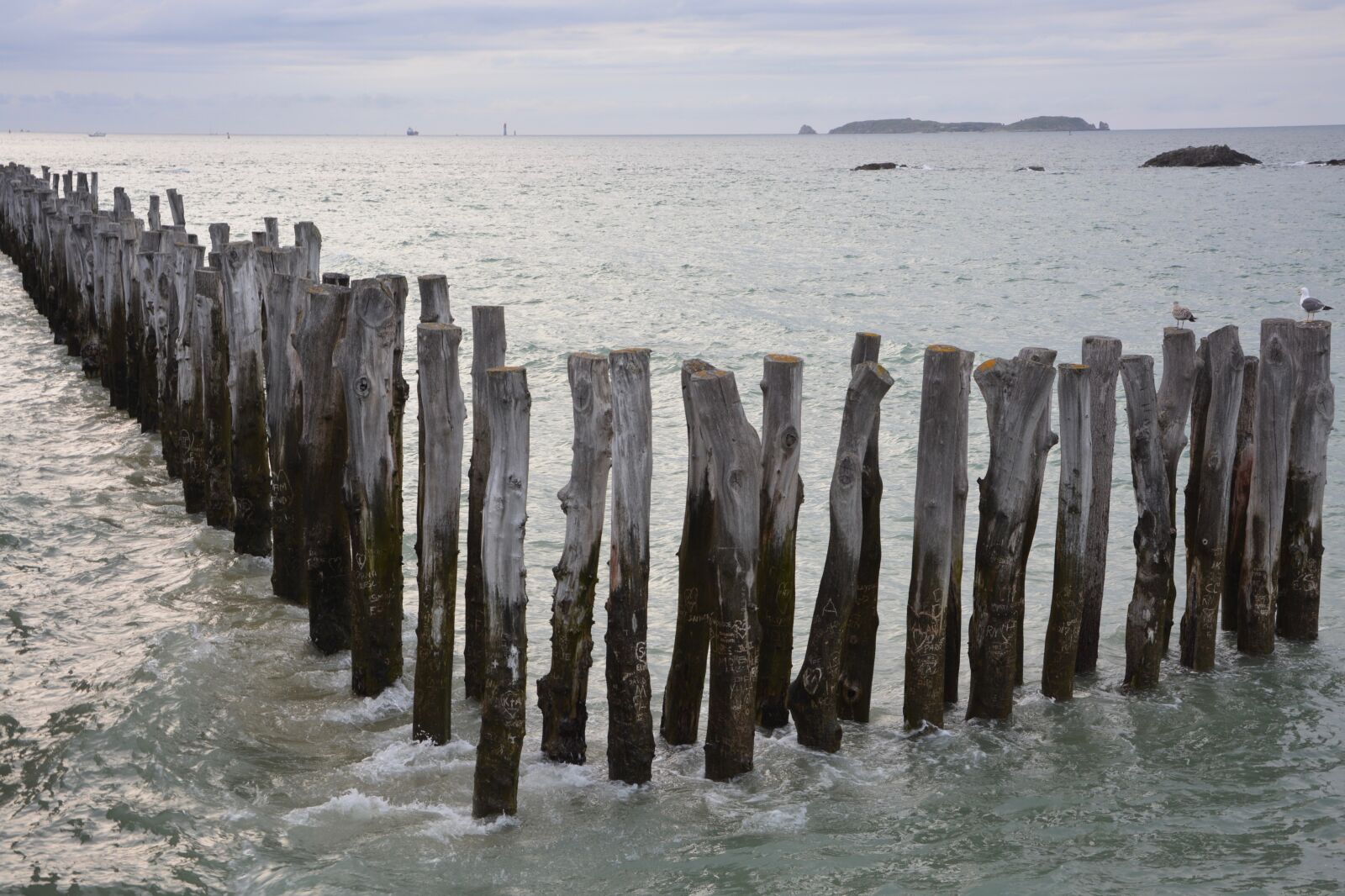 Nikon D5200 sample photo. Breakwaters, sea, saint malo photography