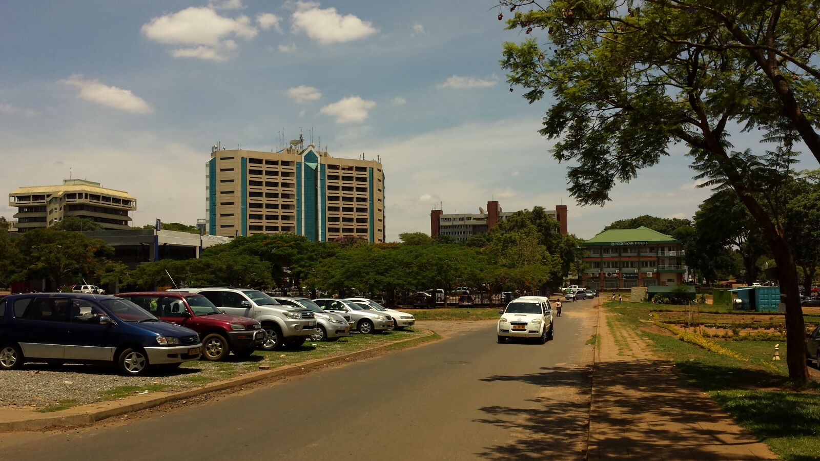 Samsung Galaxy S4 sample photo. Lilongwe, city, centre, malawi photography
