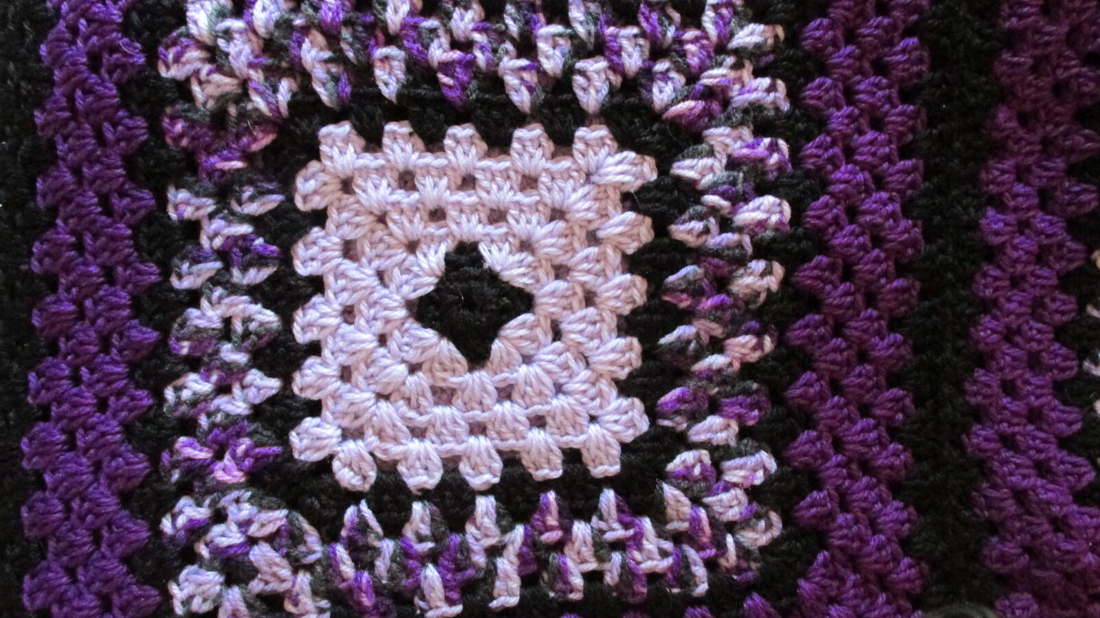 Canon PowerShot SX170 IS sample photo. Crotchet, craft, pattern photography