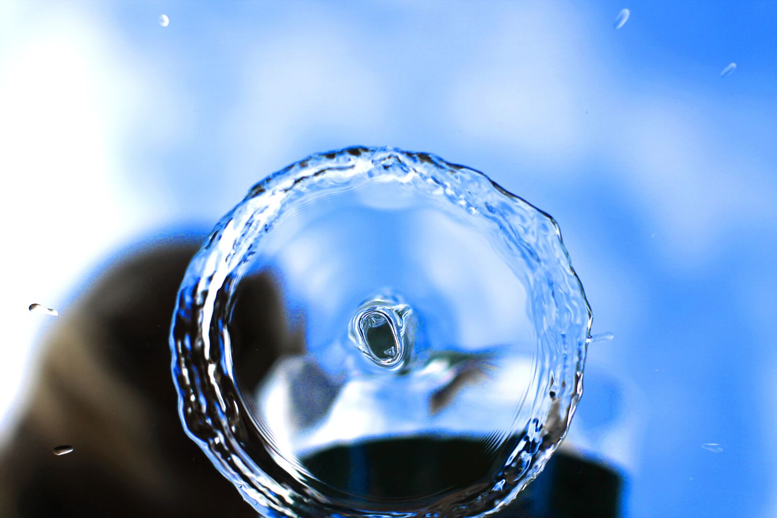 Canon EOS 1100D (EOS Rebel T3 / EOS Kiss X50) sample photo. Water, drip, rain photography