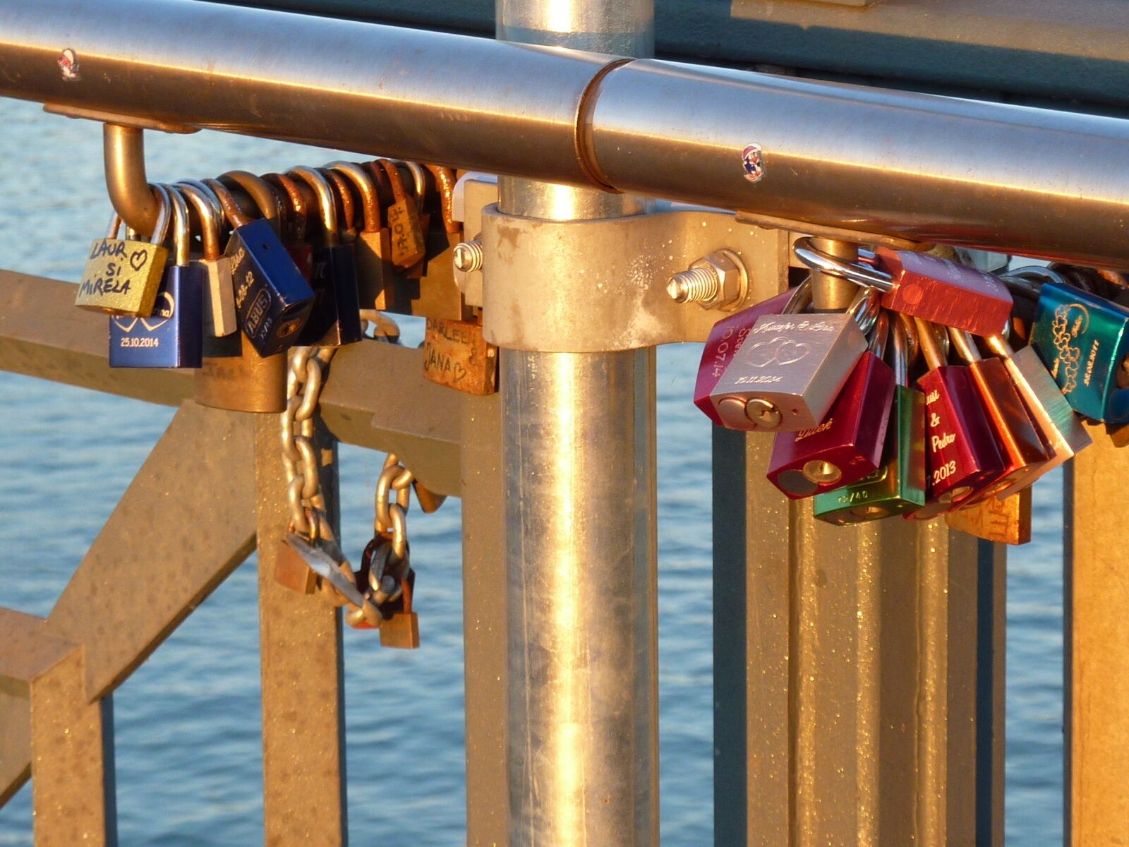 Panasonic DMC-TZ7 sample photo. Love castle, rhine, mainz photography
