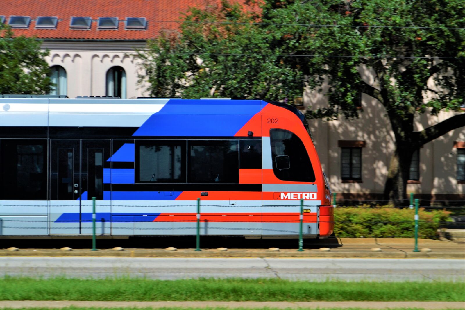 Nikon D3100 sample photo. Metro train, houston texas photography