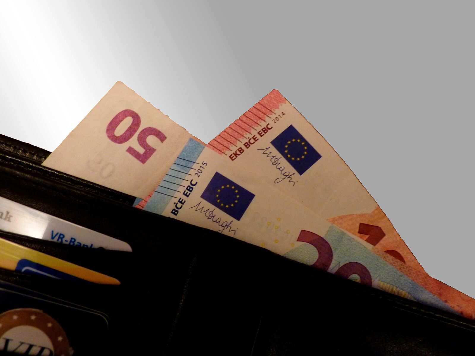Panasonic DMC-TZ7 sample photo. Cash, income, euro photography