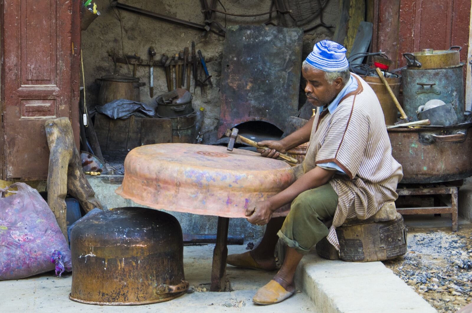 Nikon D3100 sample photo. Worker, copper, production photography