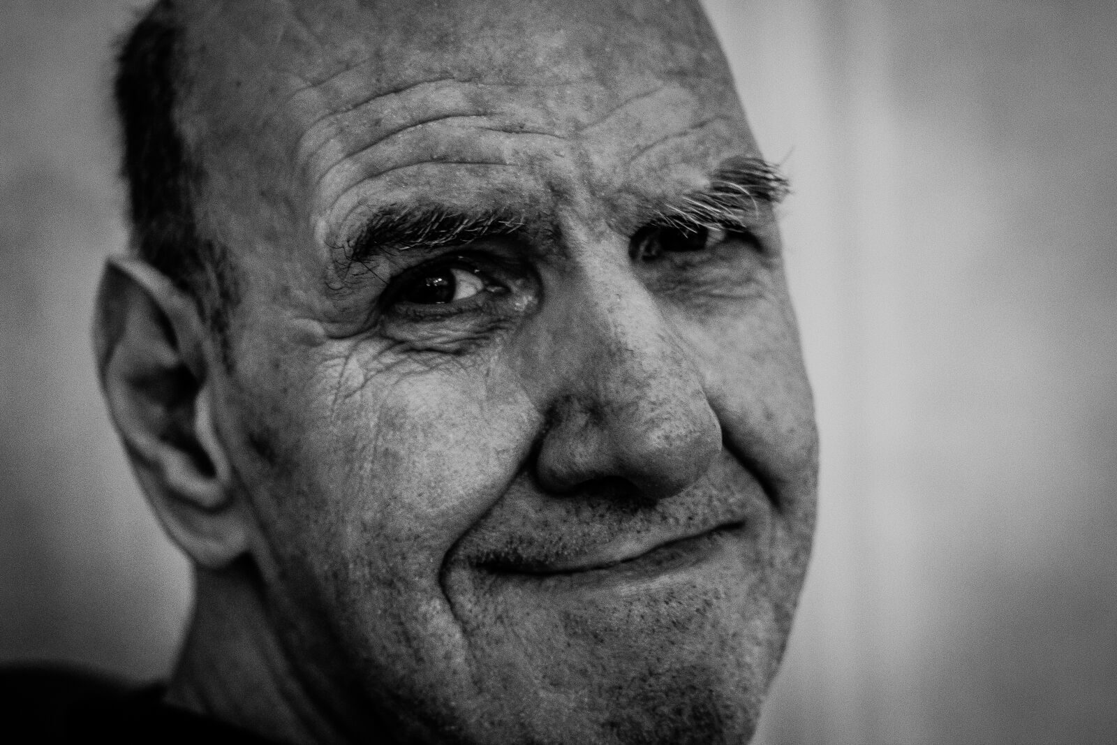 Canon EOS 1300D (EOS Rebel T6 / EOS Kiss X80) + Canon EF 50mm F1.8 STM sample photo. Guy, portrait, guy down photography
