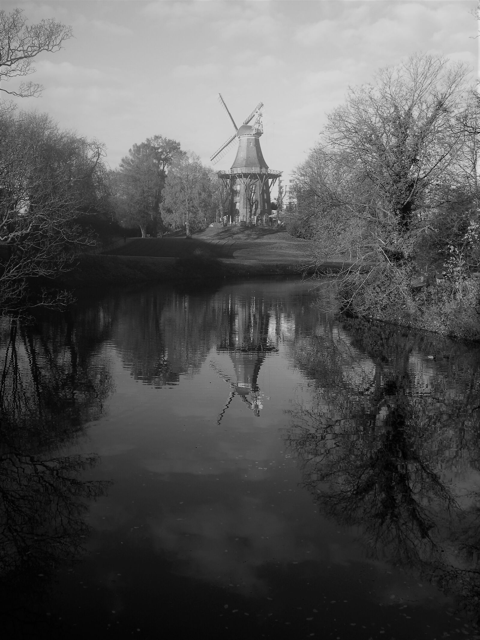 Nikon COOLPIX S700 sample photo. Windmill, reflection, autumn photography