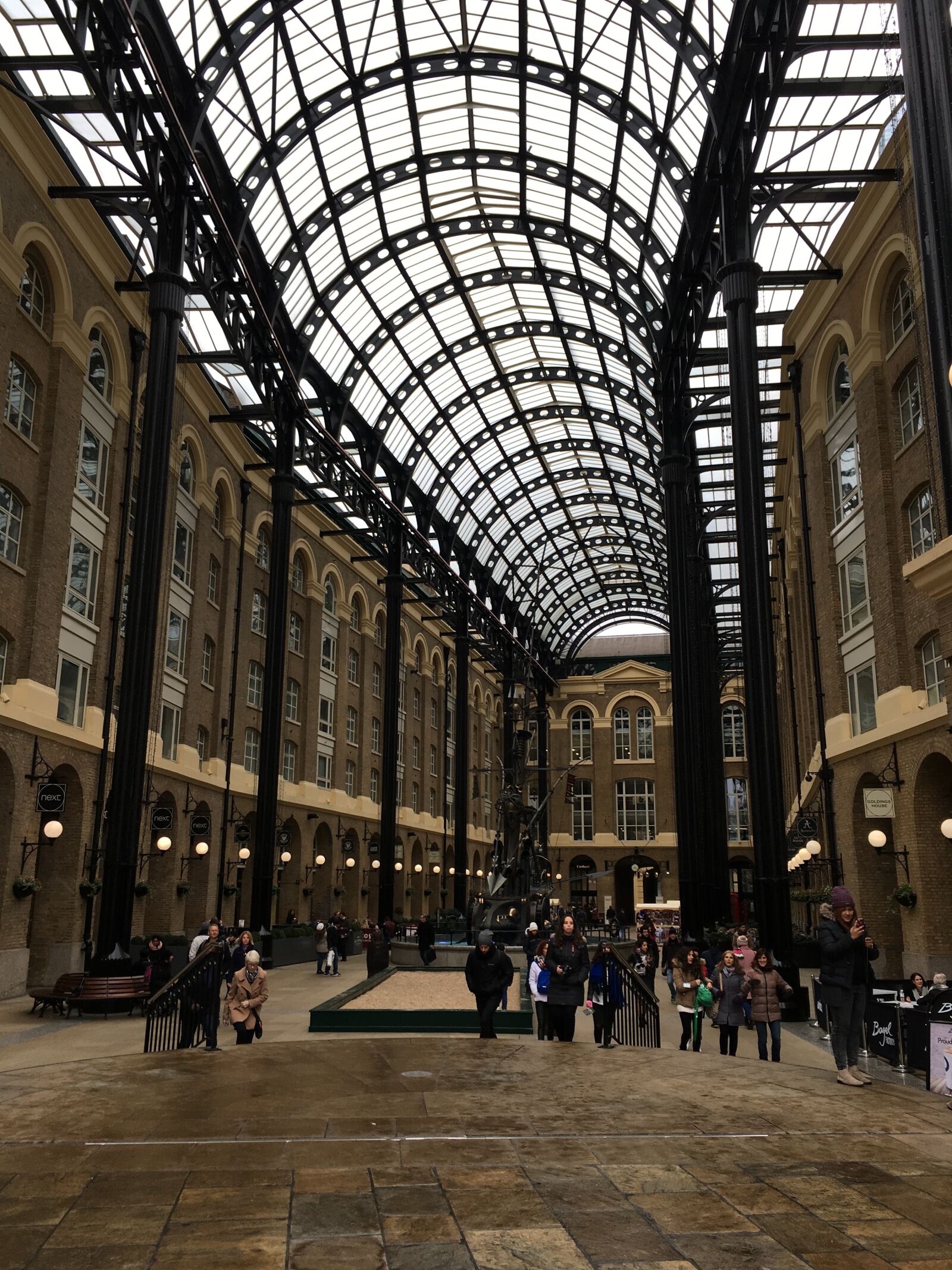 iPhone SE back camera 4.15mm f/2.2 sample photo. Hays galleria, shopping centre photography