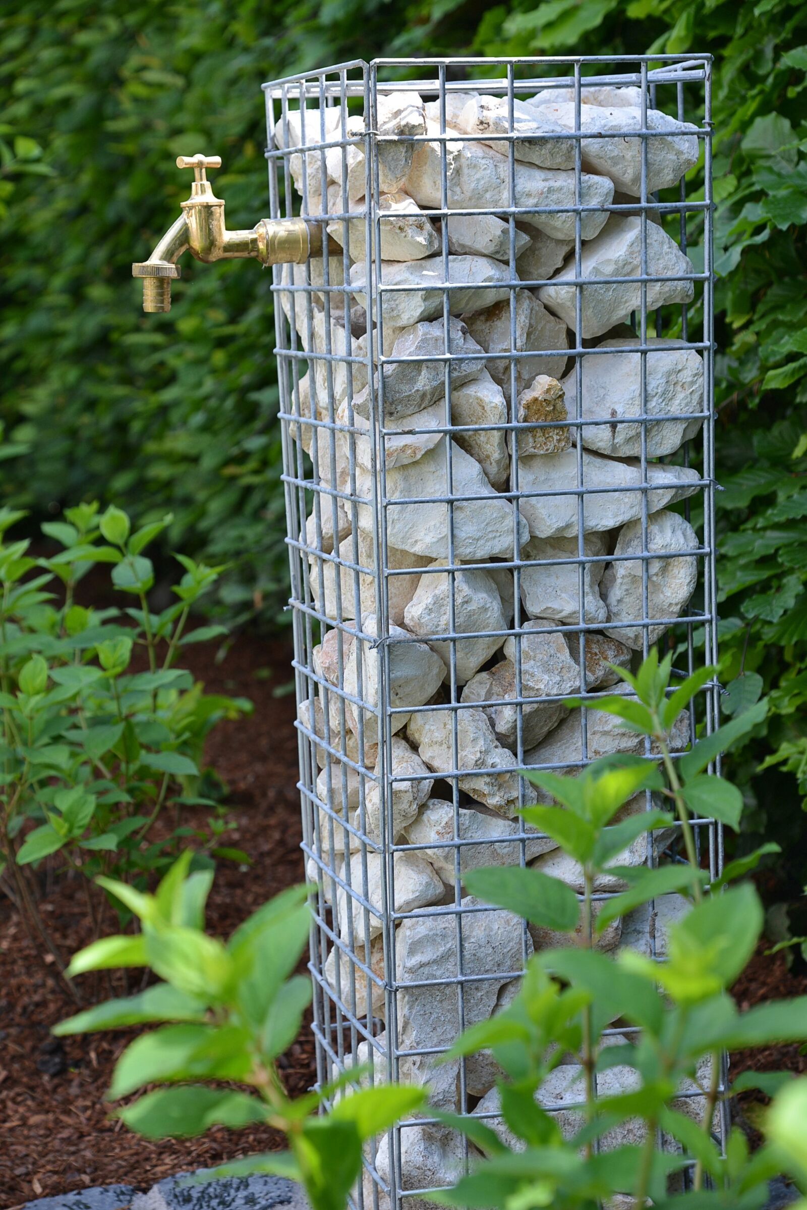 Nikon D600 sample photo. Water, stones, garden photography