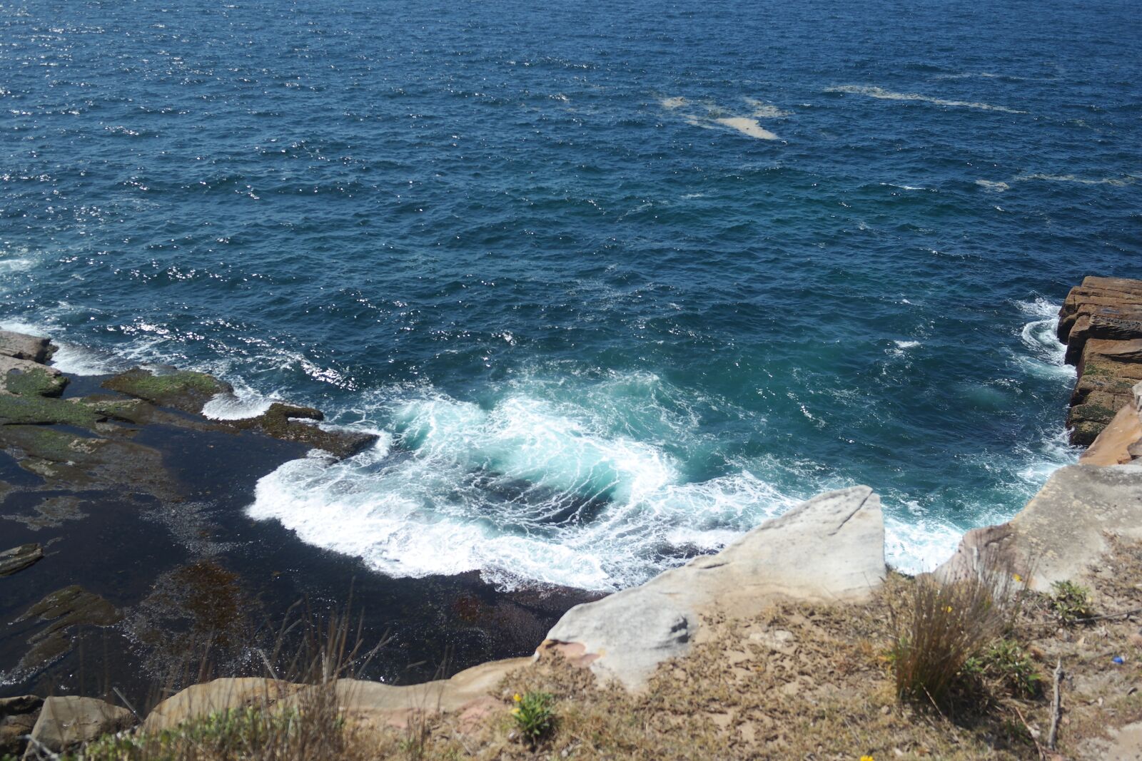 Samsung NX2000 sample photo. Sea, waves, island photography