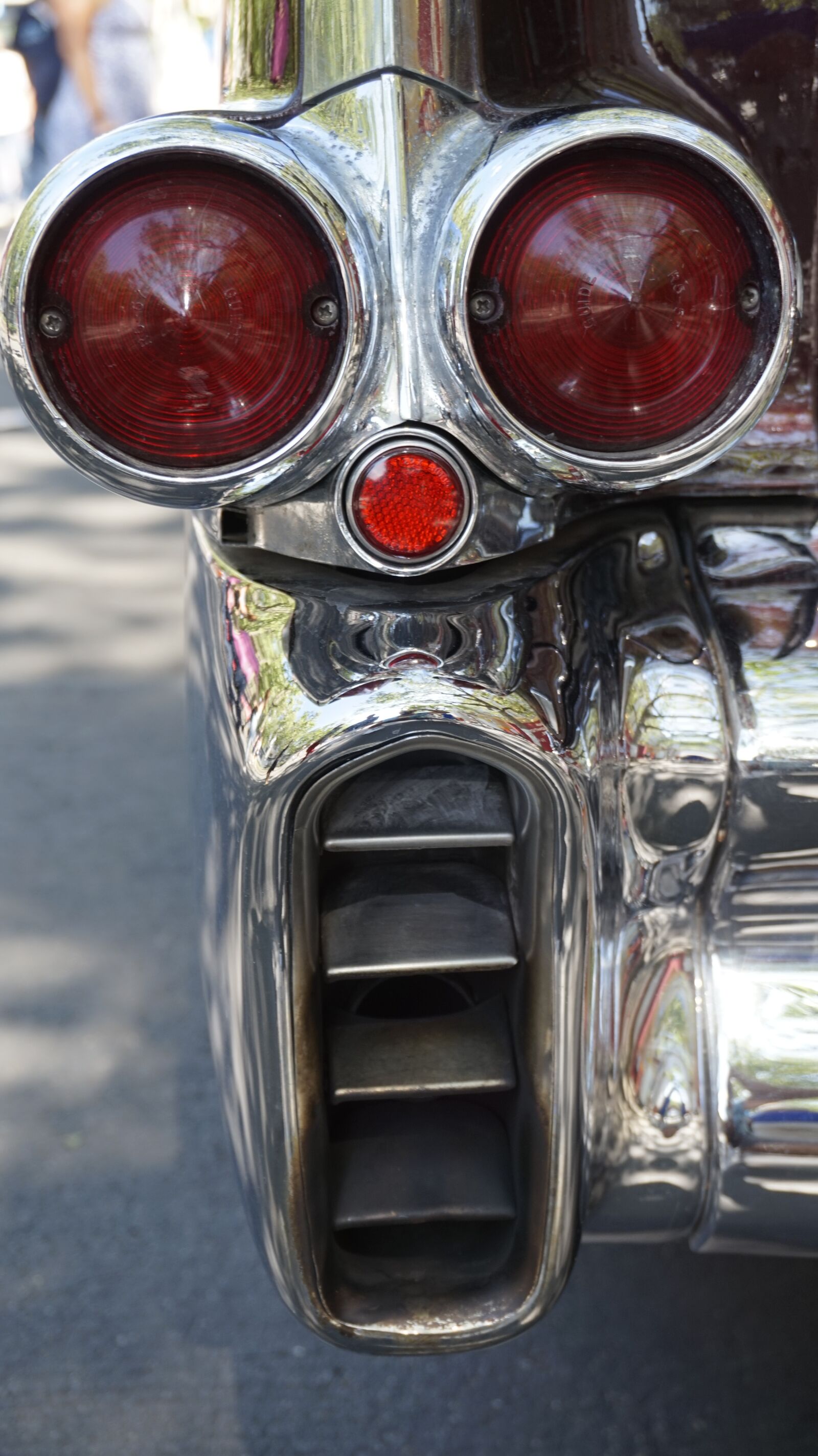 Sony Alpha a5000 (ILCE 5000) sample photo. Chrome, taillights, exhaust photography