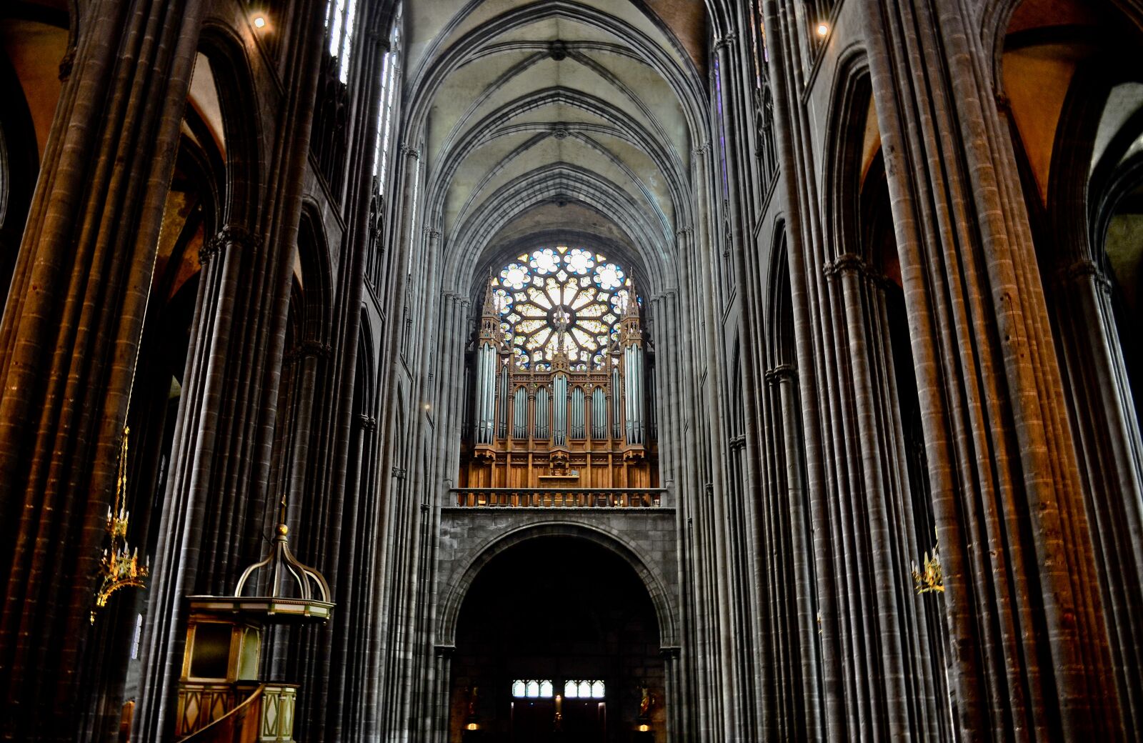 Nikon D3100 sample photo. Church, doré, religion photography