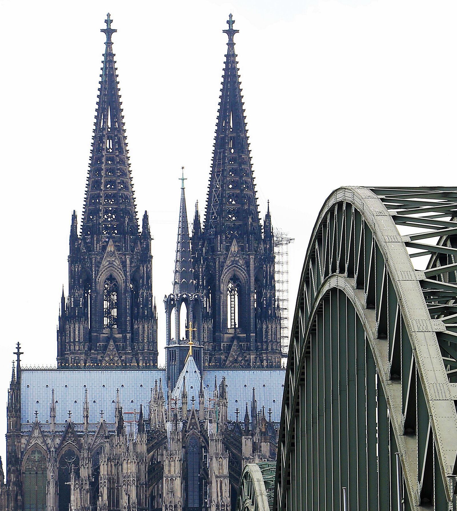 Canon EOS 550D (EOS Rebel T2i / EOS Kiss X4) sample photo. Cologne cathedral, hohenzollern bridge photography