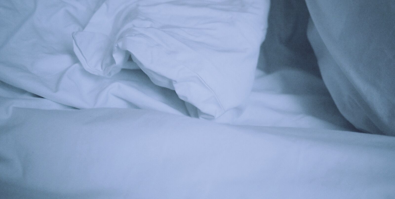 Olympus PEN E-PL1 sample photo. Bed, sheets, covers photography