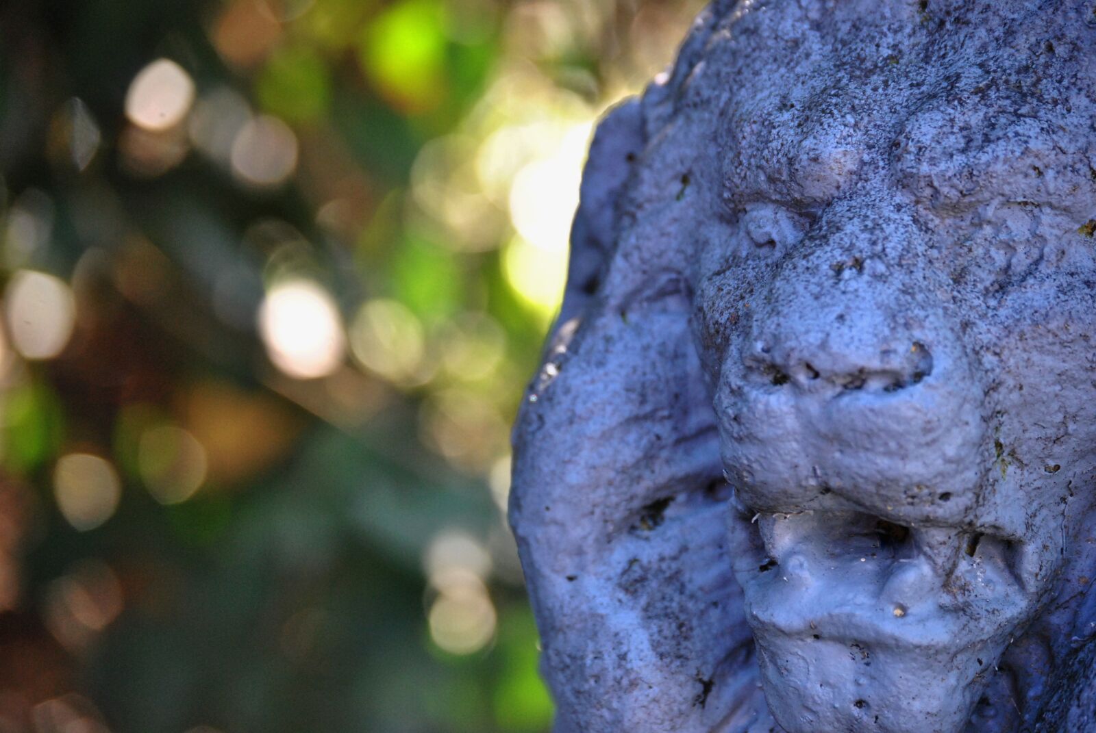 Nikon D3000 sample photo. Lion statue, outdoors, lion photography