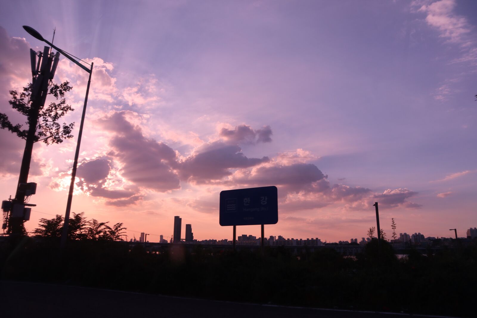 Canon EF-M 15-45mm F3.5-6.3 IS STM sample photo. Dusk, mysterious, sundown photography