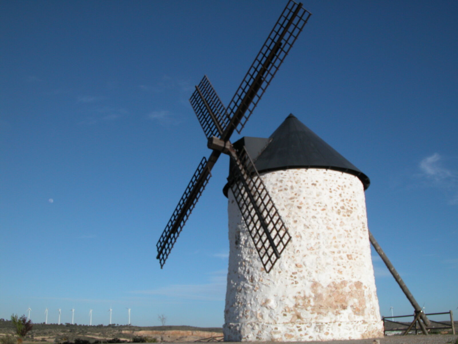Nikon E5700 sample photo. Black, windmill photography