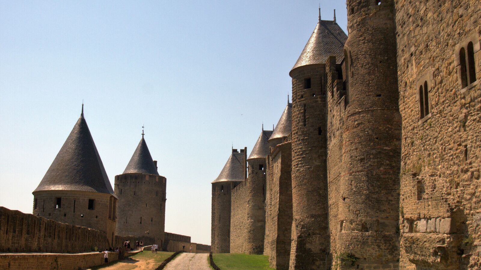 Olympus PEN E-PL3 sample photo. Castle, france, unesco photography